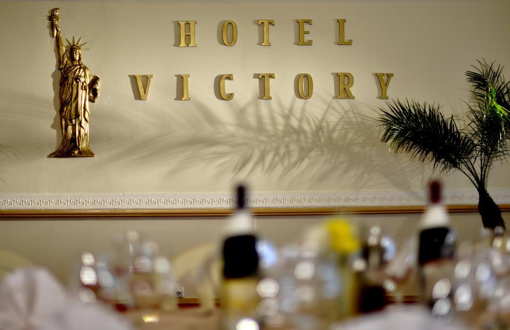 Hotel Victory Приштина Екстер'єр фото